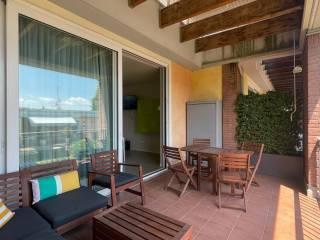Bilocale via Giuseppe Mazzini 3, Centro, Padenghe sul Garda — foto 16 di 25