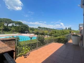 Bilocale via Giuseppe Mazzini 3, Centro, Padenghe sul Garda — foto 11 di 25