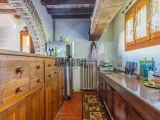 Villa unifamiliare Localita' Roncaglio Cadrazzole, Canossa