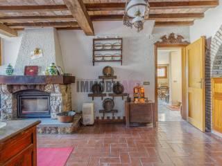 Villa unifamiliare Localita' Roncaglio Cadrazzole, Canossa — foto 2 di 60