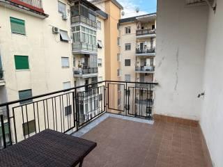 Quadrilocale via Vescovo Michele Natale 13, Ospedale, Caserta — foto 2 di 54