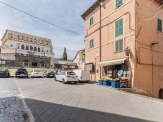 Bilocale via Antonio Tempesta 4, Centro, Caprarola — foto 3 di 13