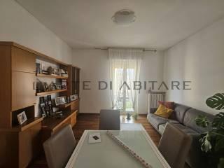 Trilocale ottimo stato, secondo piano, Borgo Roma, Verona