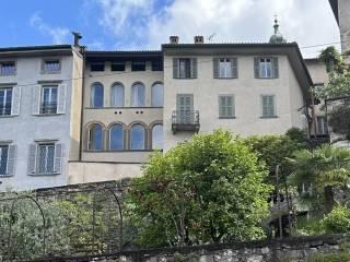 Trilocale vicolo Bettami 1, Duomo - Piazza Vecchia, Bergamo