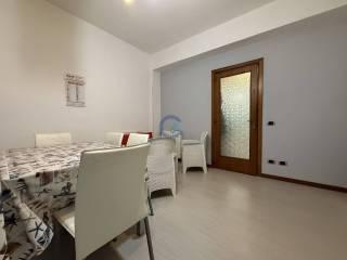Trilocale buono stato, piano rialzato, Catanzaro Lido, Catanzaro