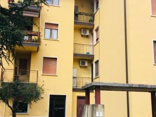 Trilocale via Giovanni Battista Pighi 6, Negrar, Negrar di Valpolicella — foto 4 di 20