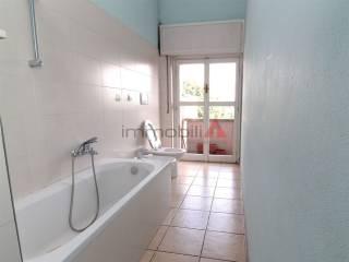 Bilocale buono stato, quarto piano, Centro, Brugherio — foto 2 di 7