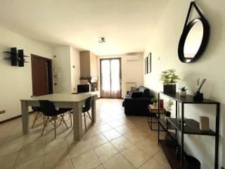 Bilocale via giovanni pascoli 1, Centro, Calvagese della Riviera — foto 2 di 11