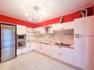 Trilocale via A. De Gasperi 28, Centro, Creazzo — foto 12 di 16