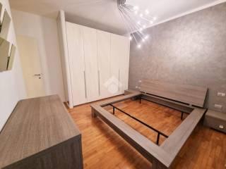 Trilocale via A. De Gasperi 28, Centro, Creazzo — foto 11 di 16