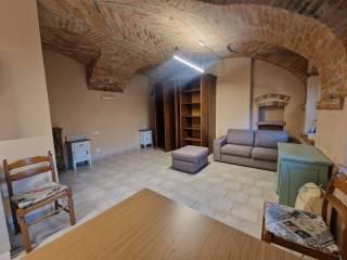 Monolocale piazza Bertero, Villa Borgo, Santa Vittoria d'Alba