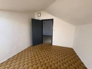 Mansarda via Dante 4, Centro, Rocchetta Tanaro — foto 10 di 14