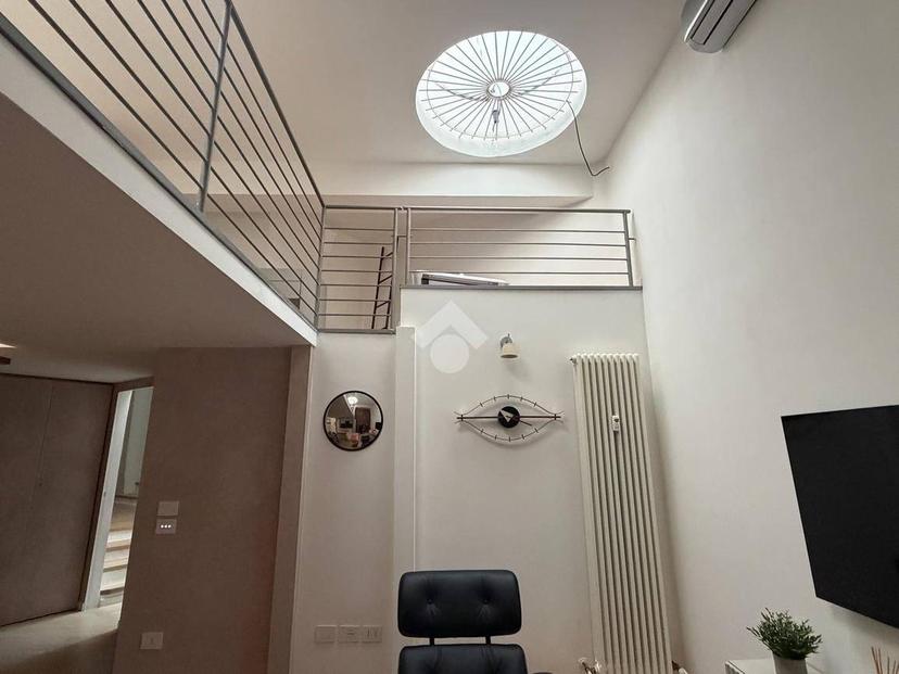 Loft corso XI Settembre, Centro Storico, Pesaro — foto 2 di 26