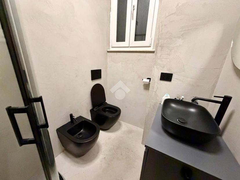 Loft corso XI Settembre, Centro Storico, Pesaro — foto 15 di 26