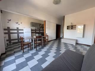 Trilocale via Diodato Massimo 141, Centro, Badia Polesine — foto 3 di 9