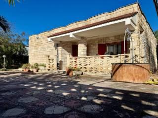 Villa unifamiliare piazzale Italia 1, Torre Ovo, Maruggio — foto 2 di 9