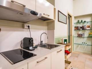 Bilocale Borgo Montassù 3, Centro Storico, Parma