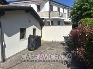 Villa unifamiliare via Roma 21, Centro, Camisano Vicentino — foto 18 di 33