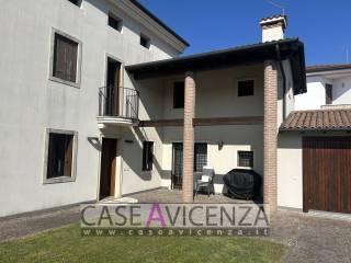 Villa unifamiliare via Roma 21, Centro, Camisano Vicentino — foto 26 di 33