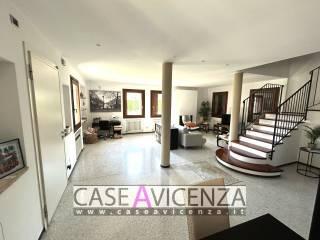 Villa unifamiliare via Roma 21, Centro, Camisano Vicentino — foto 11 di 33