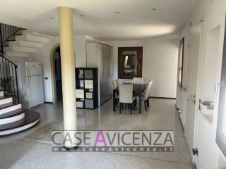 Villa unifamiliare via Roma 21, Centro, Camisano Vicentino — foto 17 di 33