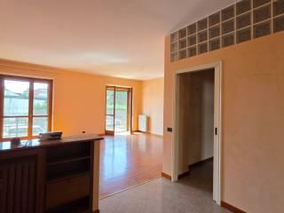 Quadrilocale via Chiomo 10, Settimo Torinese — foto 3 di 32