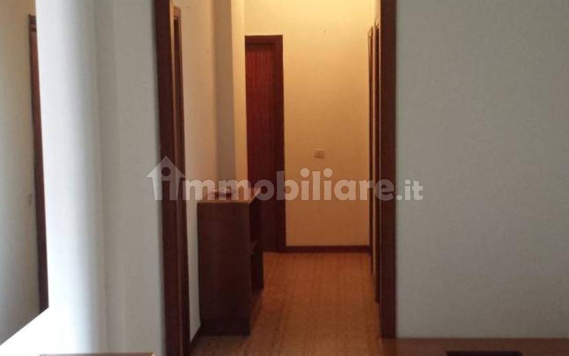 Stanza singola via Francesco Cilea 1, Pistoia — foto 2 di 9