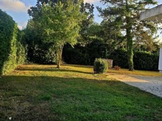 Villa bifamiliare via Lussemburgo 8, Centro, Sabaudia — foto 9 di 18
