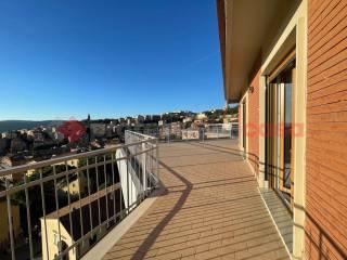 Attico via San Bonaventura, Centro, Perugia — foto 11 di 31