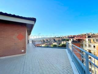 Attico via San Bonaventura, Centro, Perugia — foto 5 di 31