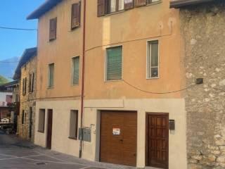 Appartamento piazza Roma 12, Centro, Ono San Pietro — foto 4 di 13