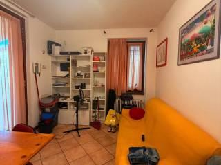 Bilocale via Isonzo, Centro, Casciago — foto 6 di 8