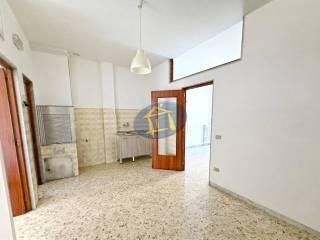 Trilocale via Fratelli Bandiera 33, Putignano — foto 6 di 21