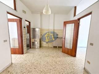 Trilocale via Fratelli Bandiera 33, Putignano — foto 19 di 21
