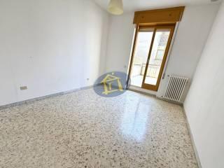Trilocale via Fratelli Bandiera 33, Putignano — foto 8 di 21