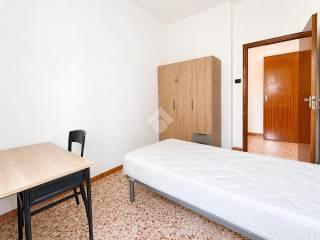 Quadrilocale via San Giacomo 35, Stazione, Ferrara