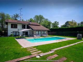 Villa unifamiliare via Ticino Novelli, 24, Centro, Castelletto Sopra Ticino — foto 2 di 27