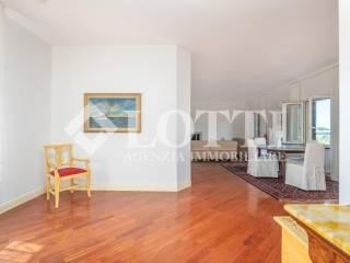 Appartamento via del Palazzetto, Bientina — foto 2 di 27