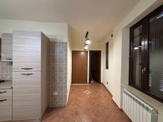 Bilocale via Cialdini, Centro, Fabriano — foto 2 di 10
