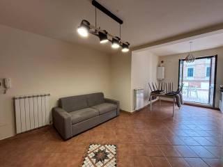 Bilocale via Cialdini, Centro, Fabriano
