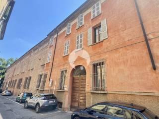 Bilocale via Giovanni Battista Mari 5, Centro Storico, Reggio Emilia — foto 8 di 18