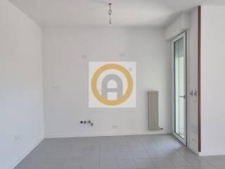 Trilocale ottimo stato, piano terra, Centro, Romano d'Ezzelino — foto 10 di 12