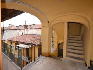 Trilocale Costa del Vernato 16, Centro Storico, Biella — foto 8 di 18