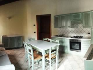 Trilocale buono stato, primo piano, Centro, Castelvetro di Modena — foto 16 di 20