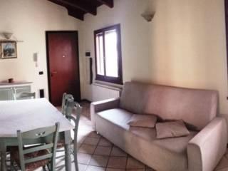 Trilocale buono stato, primo piano, Centro, Castelvetro di Modena — foto 5 di 20