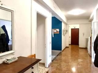 Appartamento piazzale Della Castellina 15, Stazione, Ferrara — foto 2 di 26
