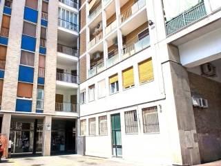 Appartamento piazzale Della Castellina 15, Stazione, Ferrara — foto 7 di 26