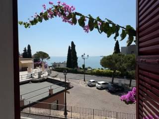 Stanza in affitto in appartamento via Cipani Gian Battista 20, Gardone Riviera — foto 11 di 12