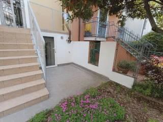 Villa unifamiliare Neighbourhood: centro Storico, Tripoli - Stadio, Rimini — foto 14 di 25