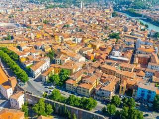 Bilocale via Pallone 6, Centro Storico, Verona